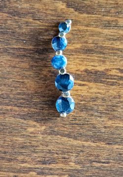 Multi Stone Wave Graduated Round Cut Black Gemstones Gold Tone Pendant Drop