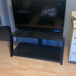 50 Inch TV - 50AER10N + Glass And Metal Tv Stand