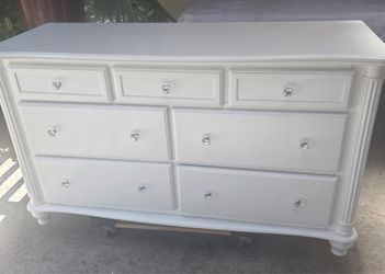 Modern Dresser
