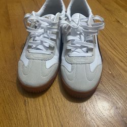 Pumas Size 8