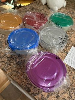 Lock & Lock 6-Piece Airtight Food Storage Container Set – NEW