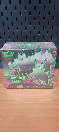 Shrouded Fable Elite Trainer Box