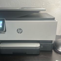 WIRELESS HP printer, color and white