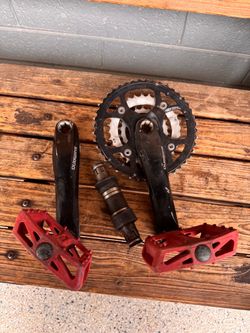 Shimano 175mm 3x cranks with bb and pedals