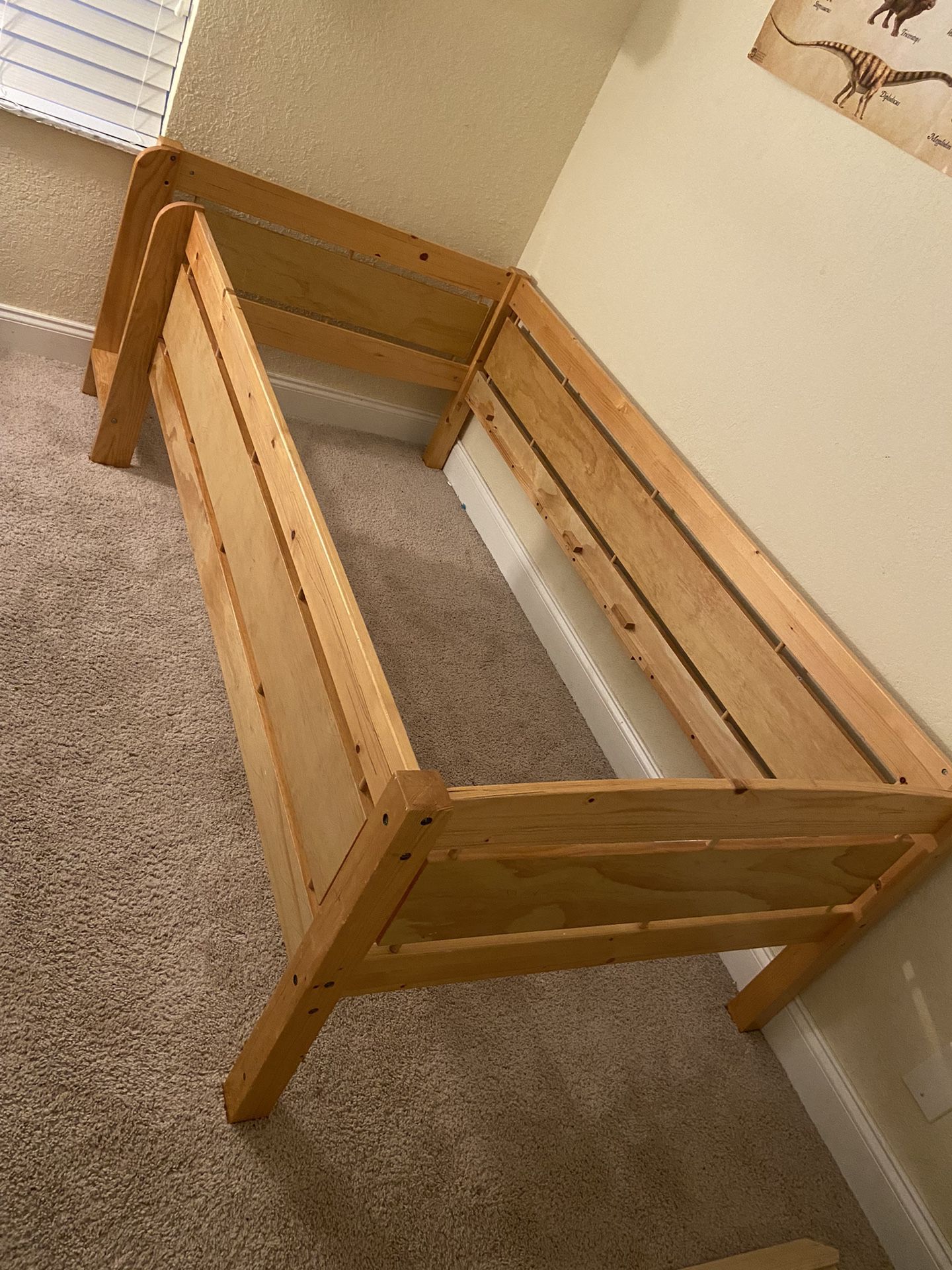 Twin Bed - Headboard and Footboard &Wood- Slats Holders For The mattress. In Boca Raton 
