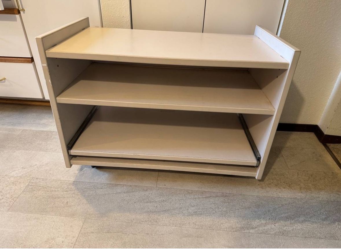 Free Movable Shelf