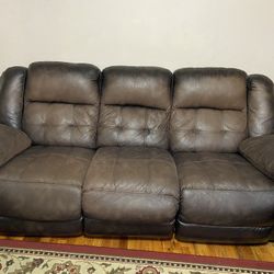 Ashley Furniture Reclining Sofa 3 Seater