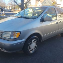 2002 Toyota Sienna