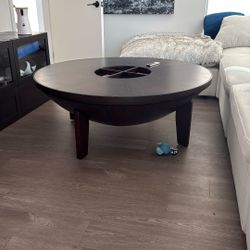 Round Wooden Coffee Table - Adriana Hoyos 