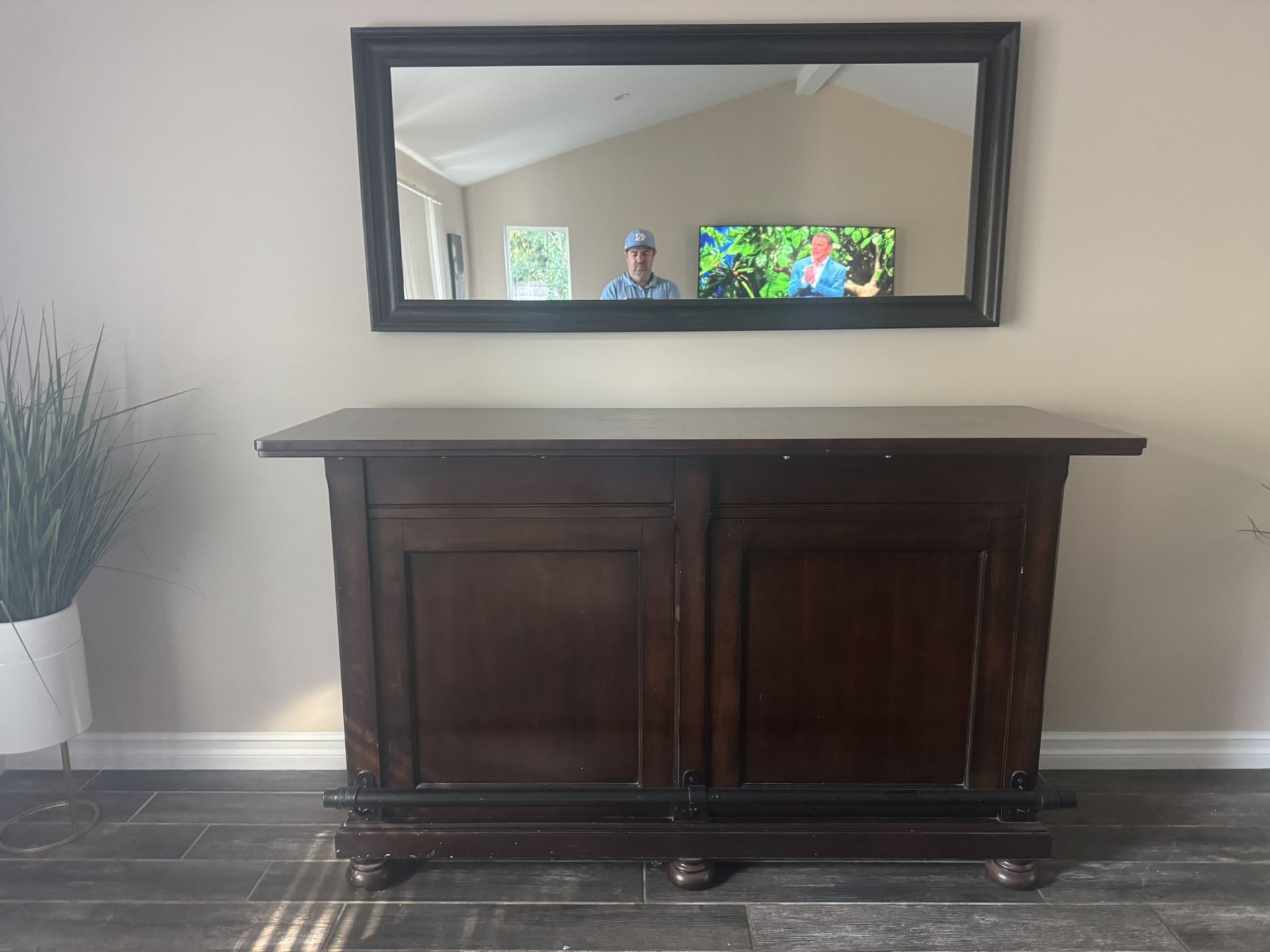 Bar Table