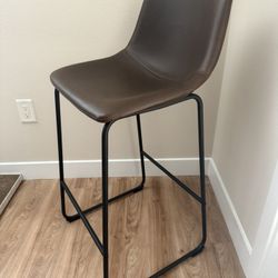 2 Dark Brown Bar Stools. Great Shape. Brand New Condition. 