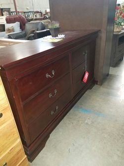 Louis Philip dresser