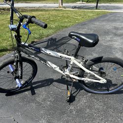 20” Kent Ambush Bike