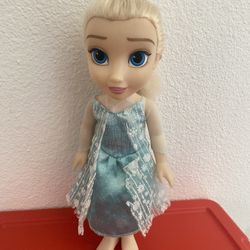 Disney Frozen Elsa 14" Doll