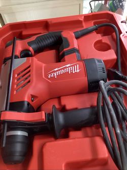 Milwaukee Corded Rotary Hammer Drill