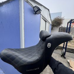 SDC Saddlemen Seat