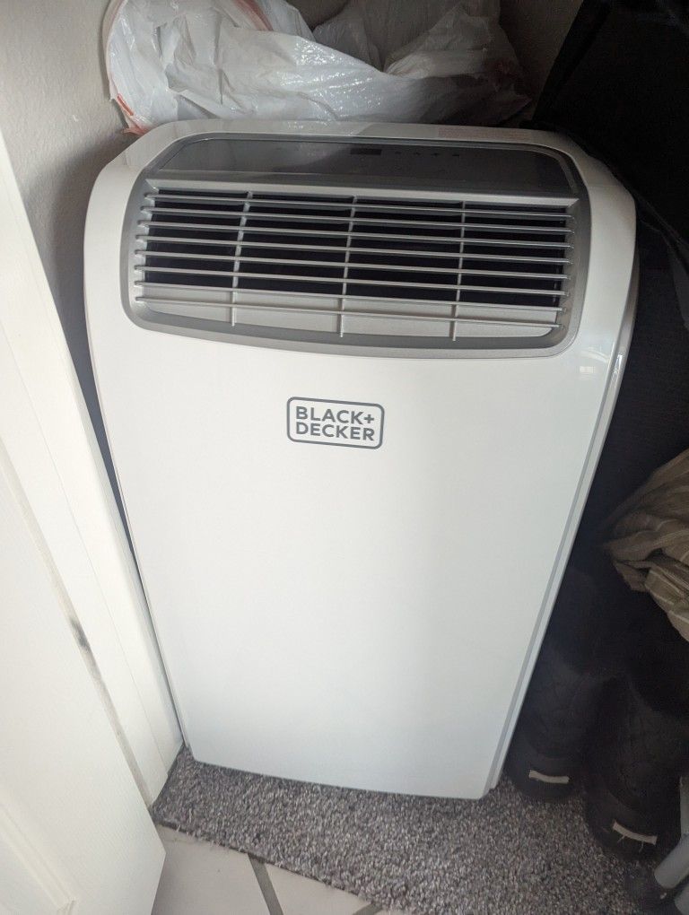 3-in-1 8000 BTU AC | Black & Decker