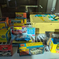 Die cast scale models cars vintage toys