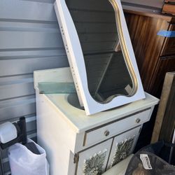 Retro Vanity/mirror & Cabinet/Sink