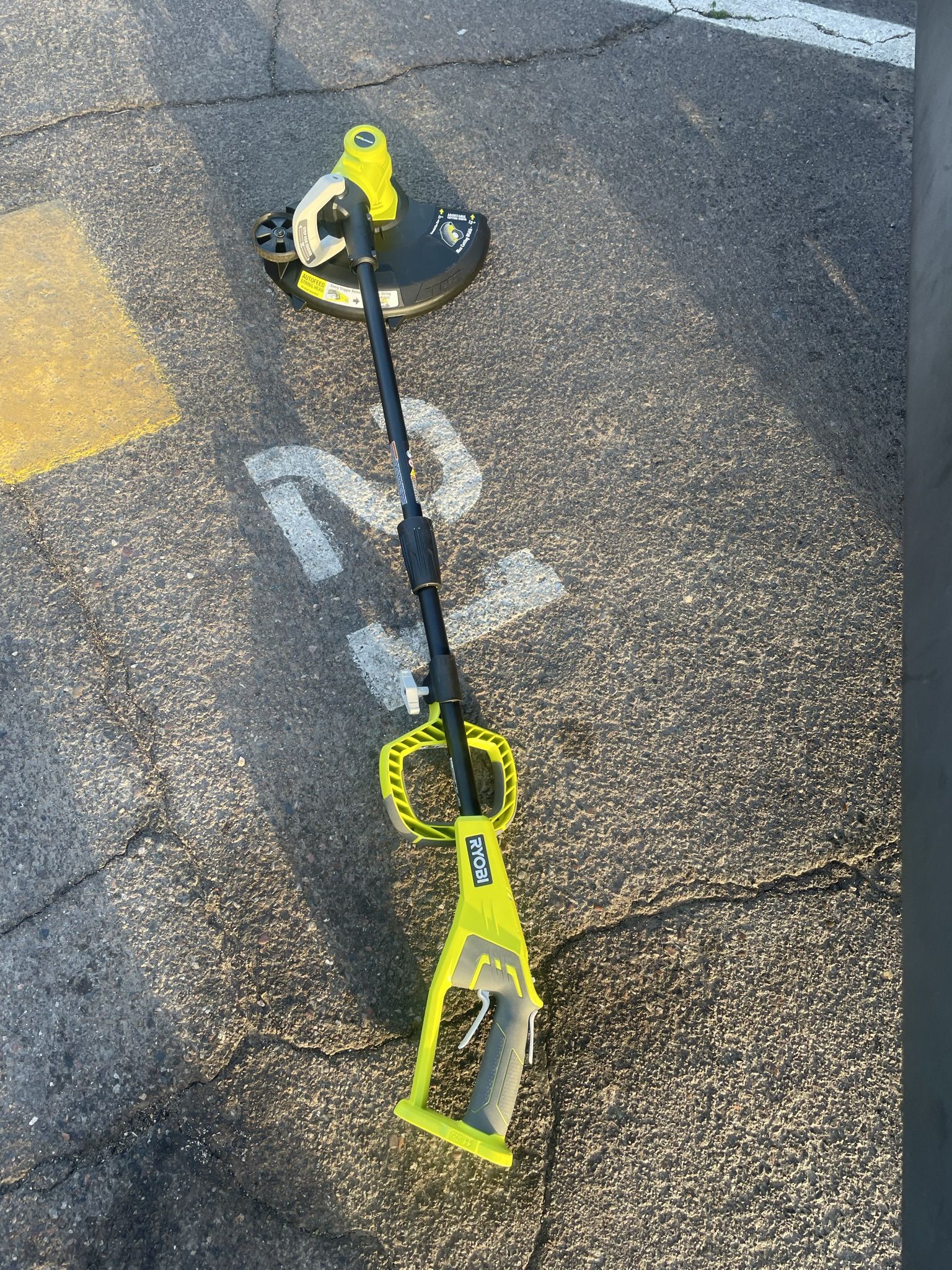 RYOBI ONE+ 18V 13 in. Cordless Battery String Trimmer/Edger (Tool Only)