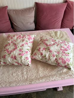 Small pillows floral vintage