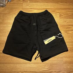 essential shorts