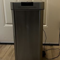 Trash Can 