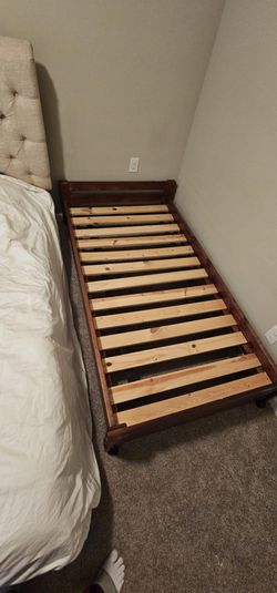 Twin bed frame