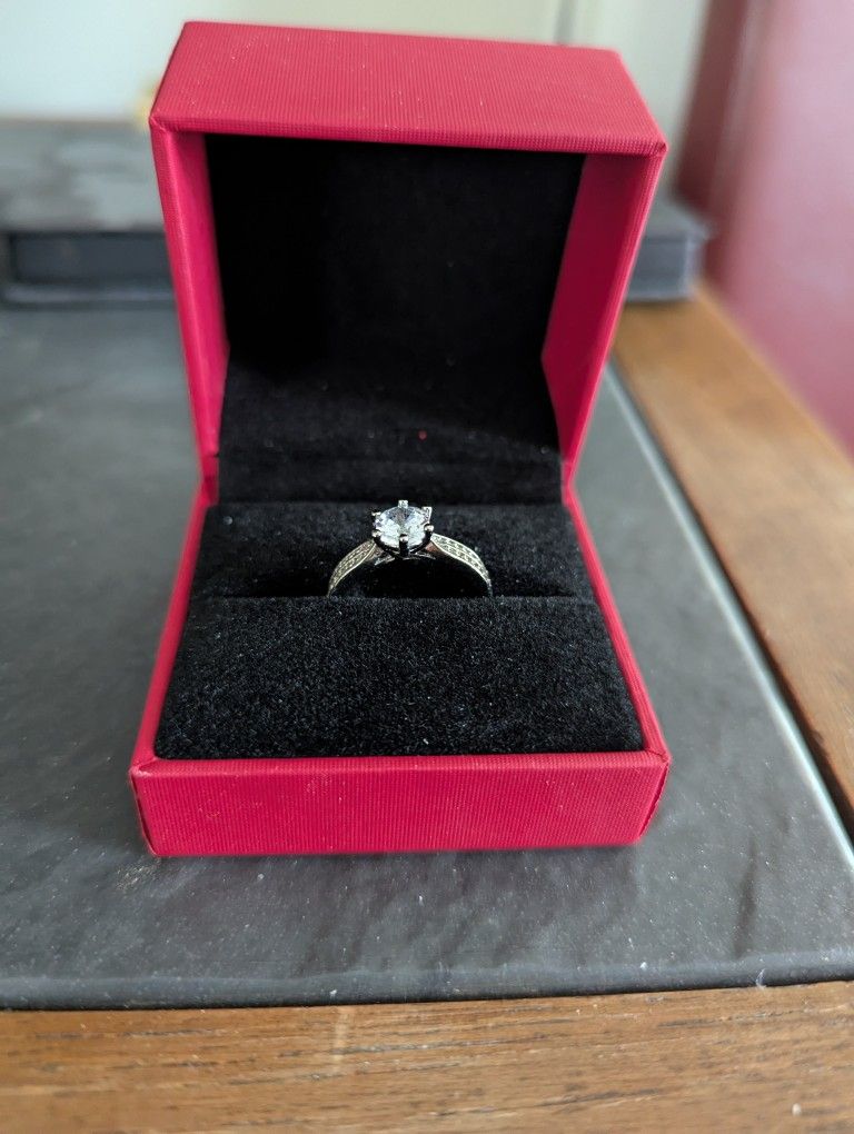 GRA Moissanite Engagement Ring - 1 Carat Round Brilliant, Certified, Size 7