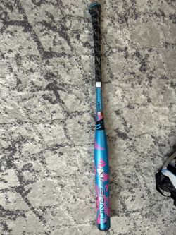 Slow pitch softball axe bat
