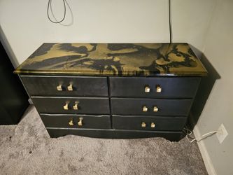 Dresser And Night Stands