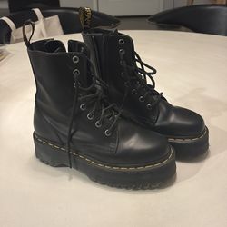 Doc Martens, platform, black, 7.5 women’s , men’s 6