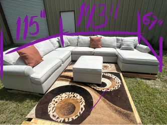 Couch/sectional/sofa/sala