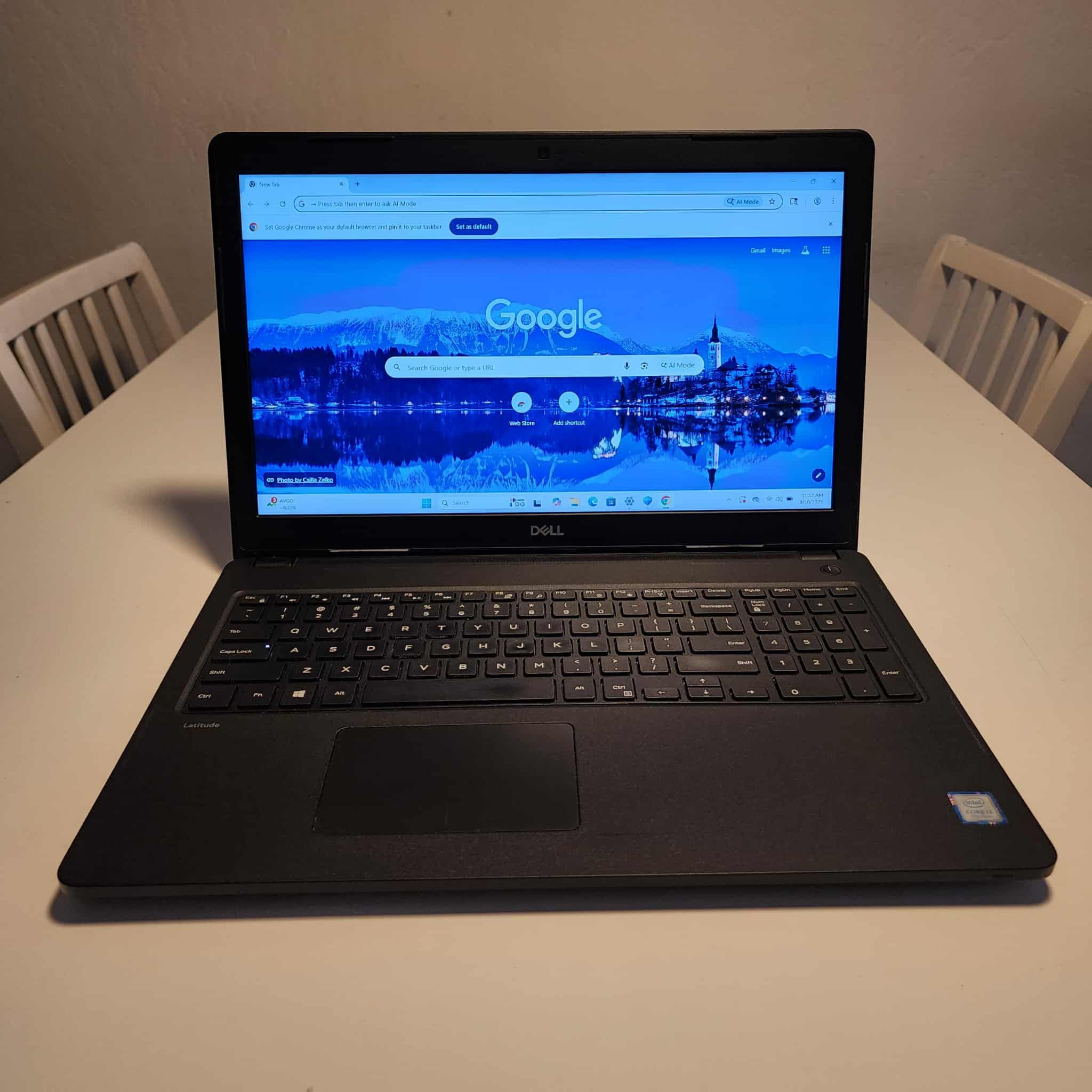 Dell Latitude 3580 laptop 15.6-inch  IntelCore i3 7100U @ 2.4 GHz  8GB RAM  500GB HDD  Win 11 Pro, Microsoft Office installed, Nothing wrong.  ** NO T