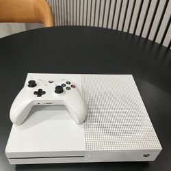 Xbox One S
