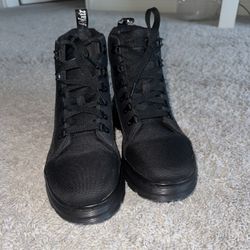 Dr. Martens  Combs Boots
