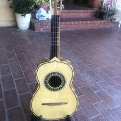 Vihuela Sevillano Good Condition