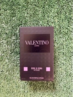 Valentino Born in Roma Intense Eau de Parfum