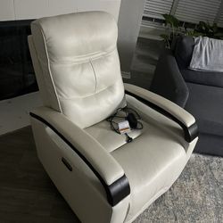 Gentry Leather Power Swivel Glider Recliner with Charging Port