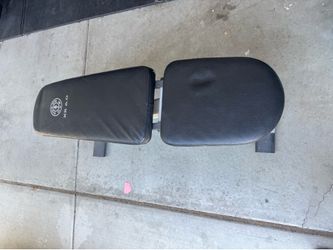 Gold’s gold gym adjustable work bench