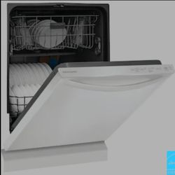 Frigidaire 24-in Top Control Built-in Dishwasher 