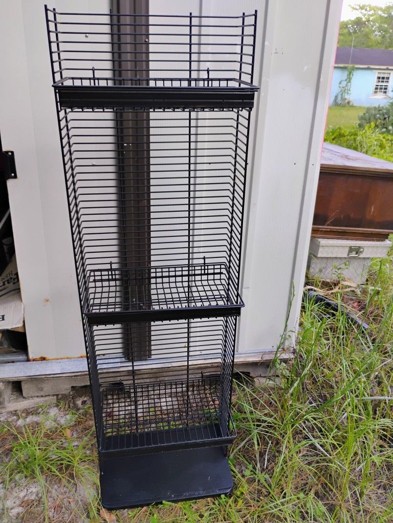 🖤 Sturdy Metal Wire Display Rack – 3 Tier 🖤

