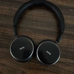 AKG Wireless Headphones 