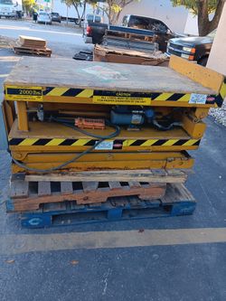 Heavy Duty Hydraulic  Lifting Table Max Hight 6 Feet