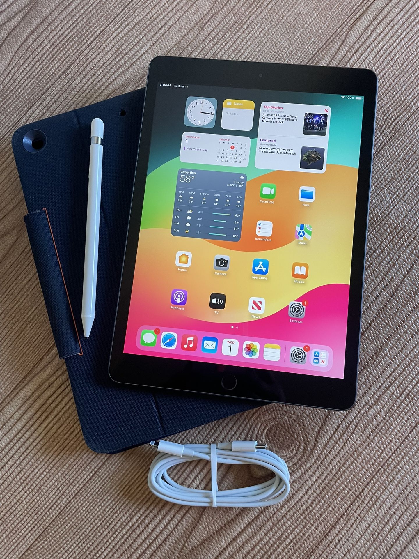 Apple iPad 7th Generation 128GB With Logitech Keyboard and Pencil