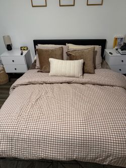 Queen Bedroom  Set