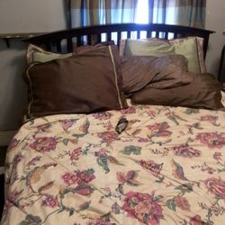 Queen Size Bed And Frame