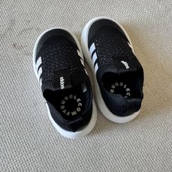 Adidas Toddler Shoes - Size 8 (Fit Small)
