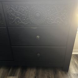 Paxberry Ashley Furniture 6 Drawer Dresser