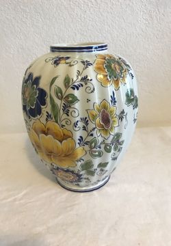 Ardalt Primavera #4420. Italian vase